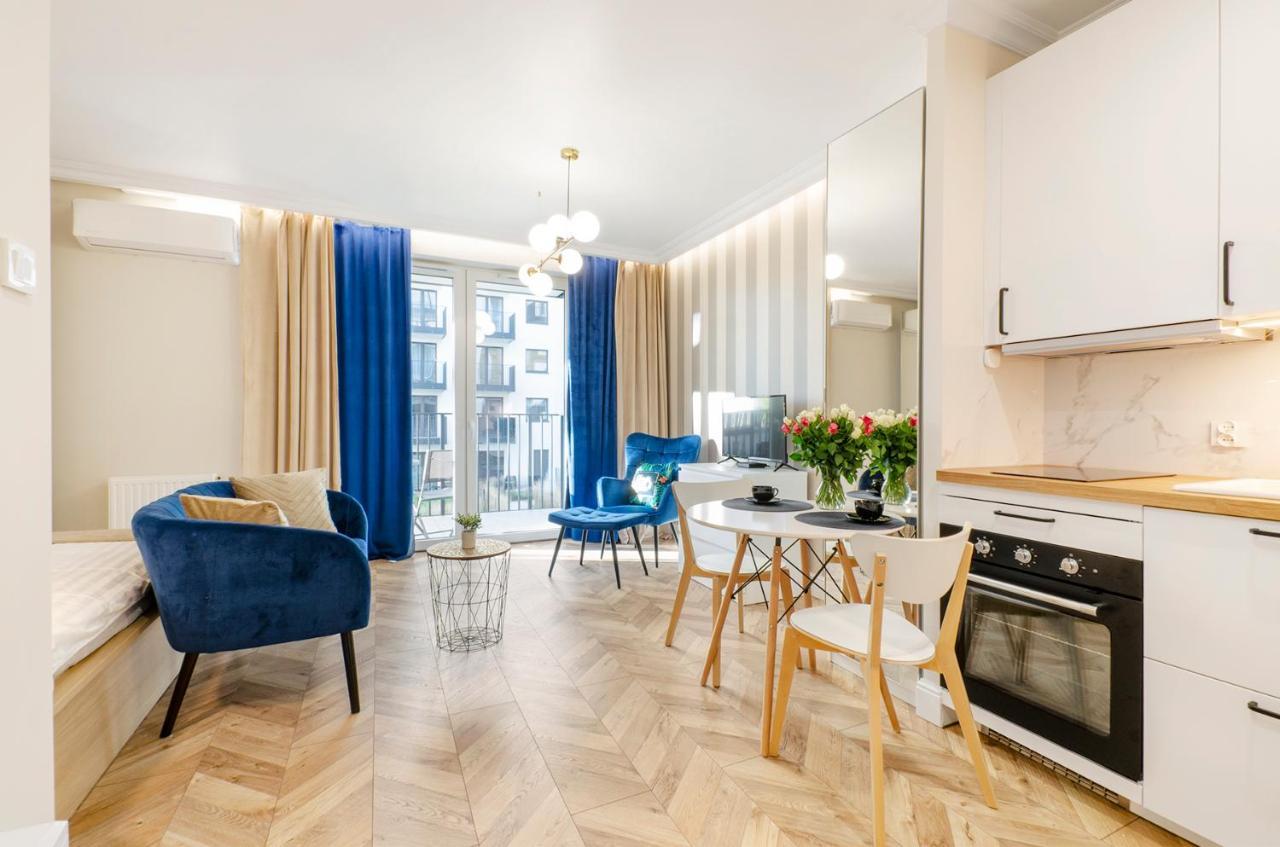 Sky Home- Blue Apartament -Manufaktura, Bezplatny Parking, Klima, Dostep Na Kod Лодз Екстериор снимка