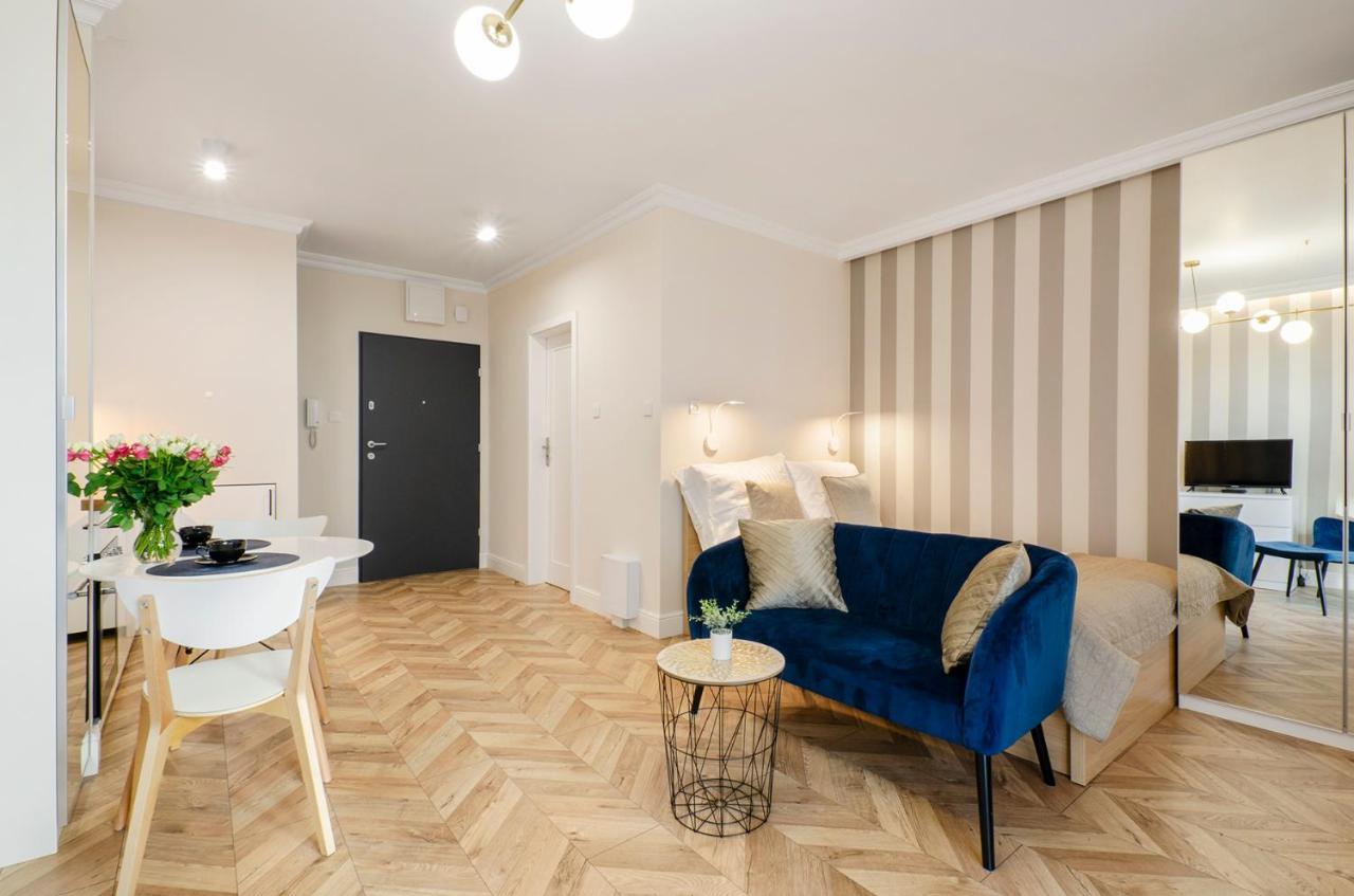 Sky Home- Blue Apartament -Manufaktura, Bezplatny Parking, Klima, Dostep Na Kod Лодз Екстериор снимка